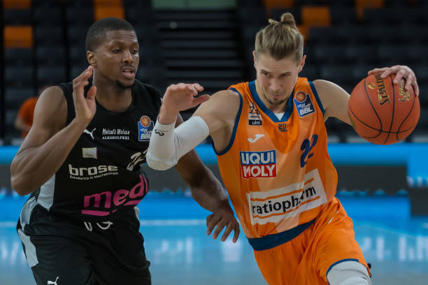 析了传球和 析了传球和