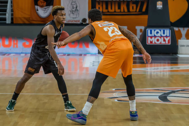 役百大球星 役百大球星